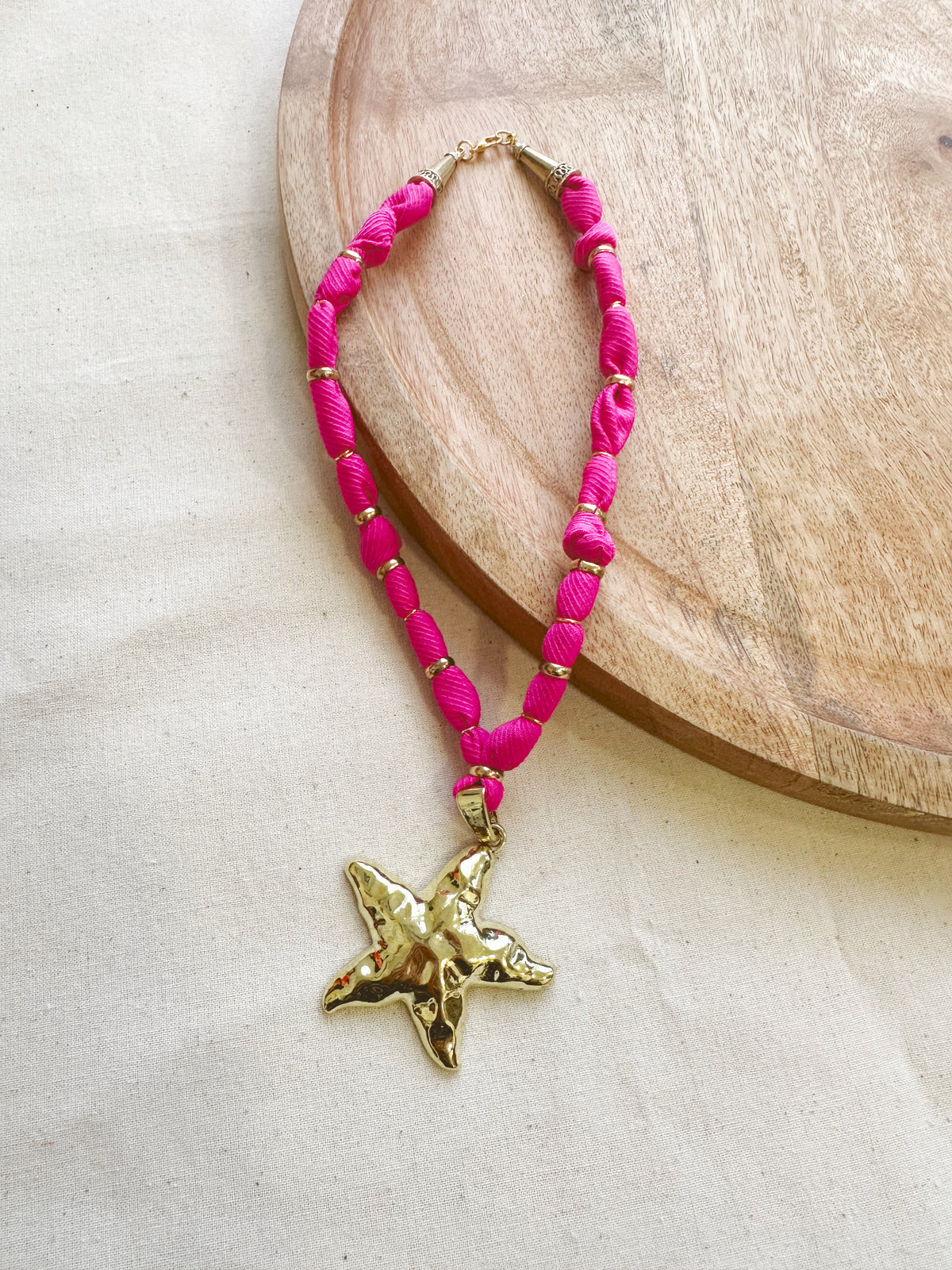 Collar Tela Fucsia Estrella