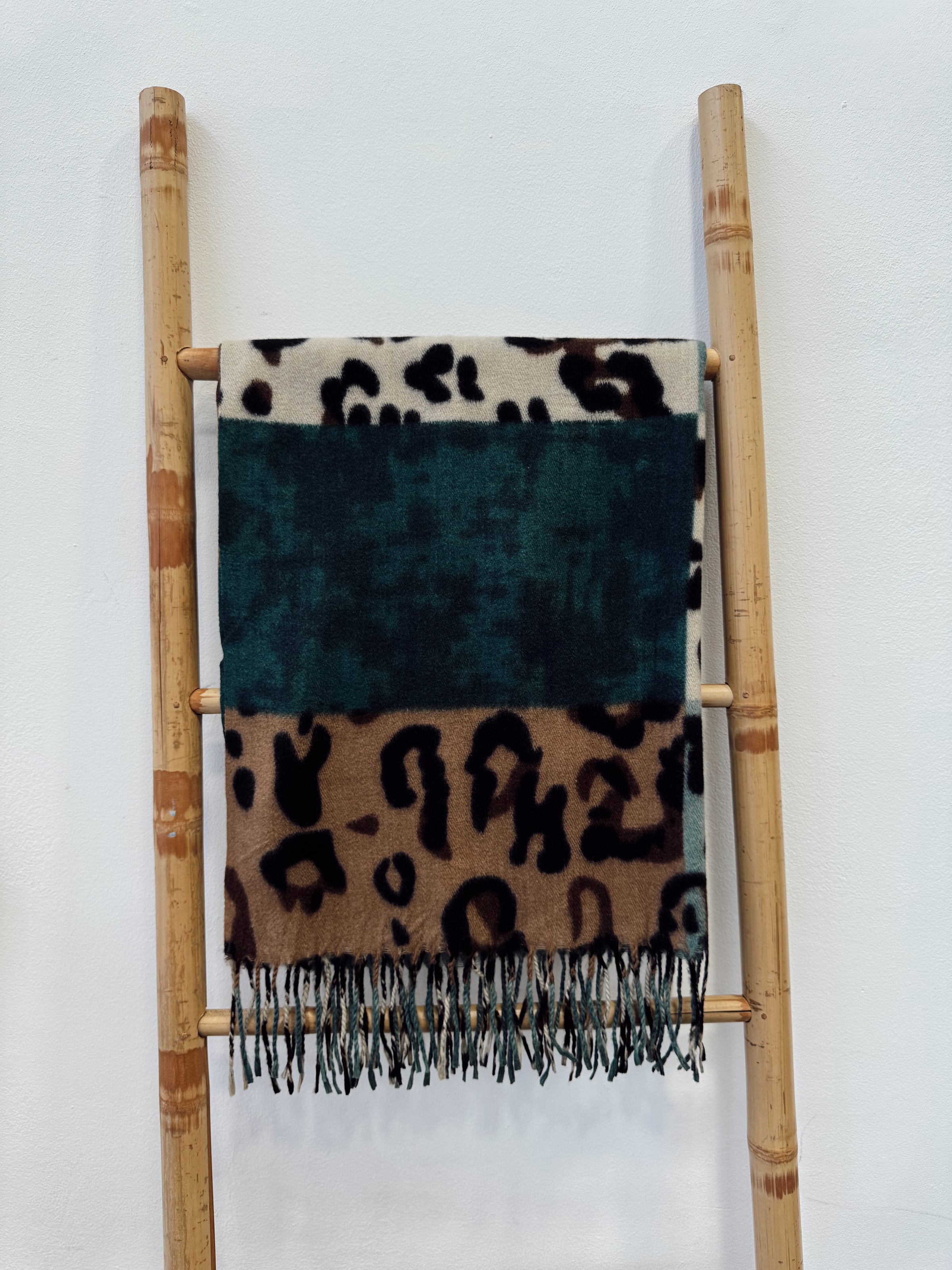 Bufanda Cashmere Print Verde Camel