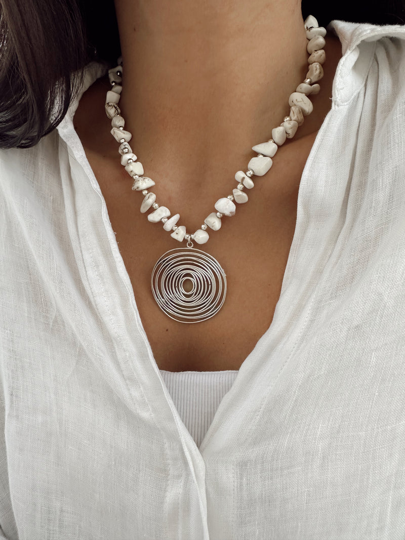Collar Piedras Plateado 3