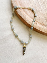 Collar Piedras Cacho