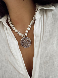 Collar Piedras Plateado
