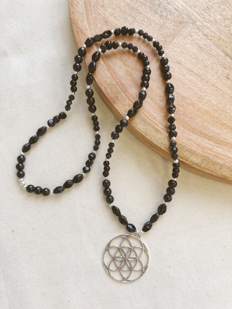 Collar Negro Plateado 3