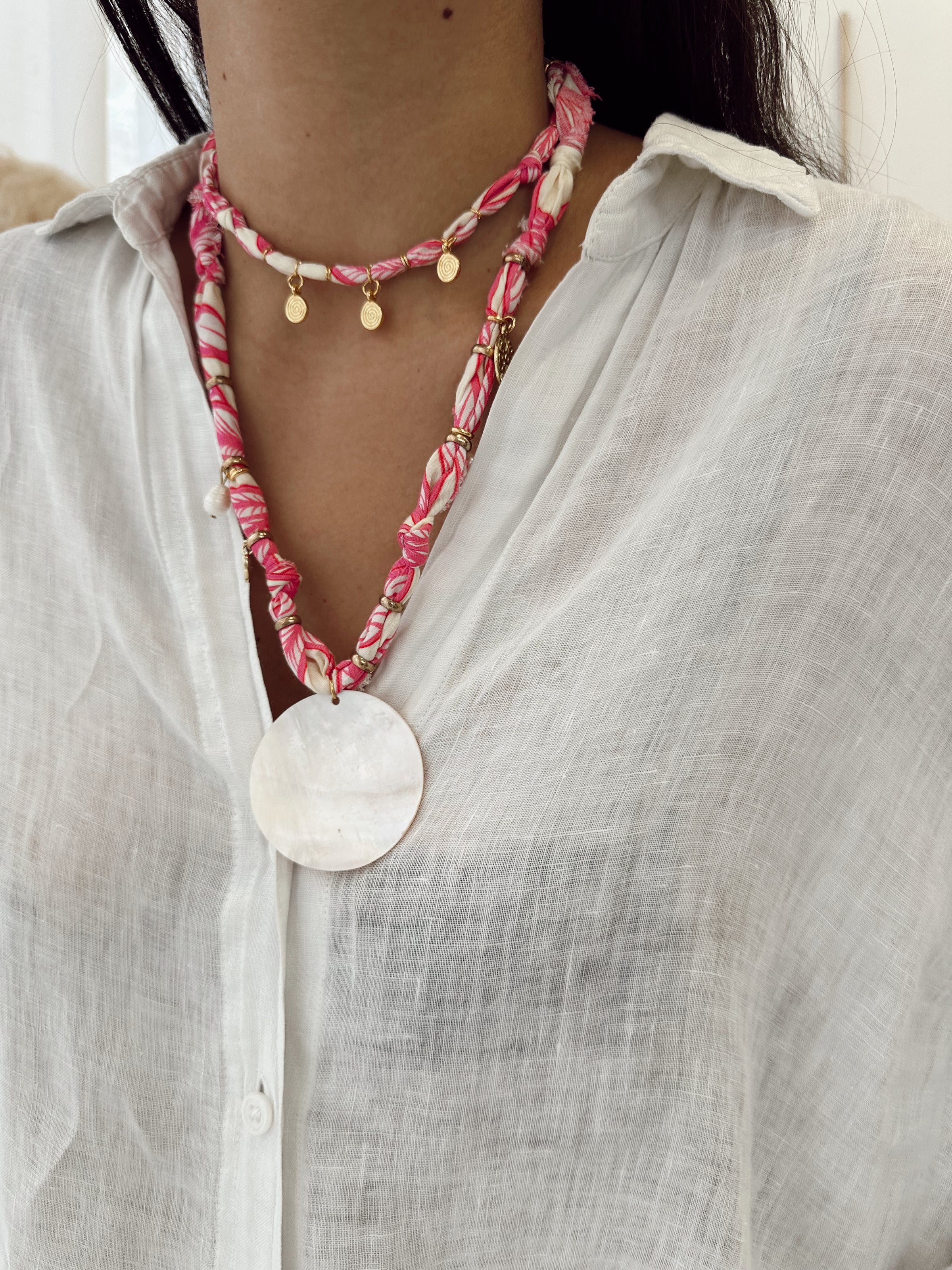 Collar Tela Fucsia Doble