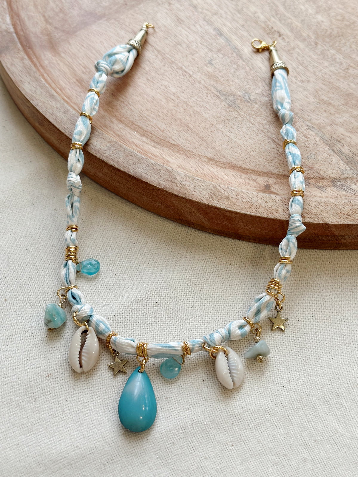 Collar Tela Celeste