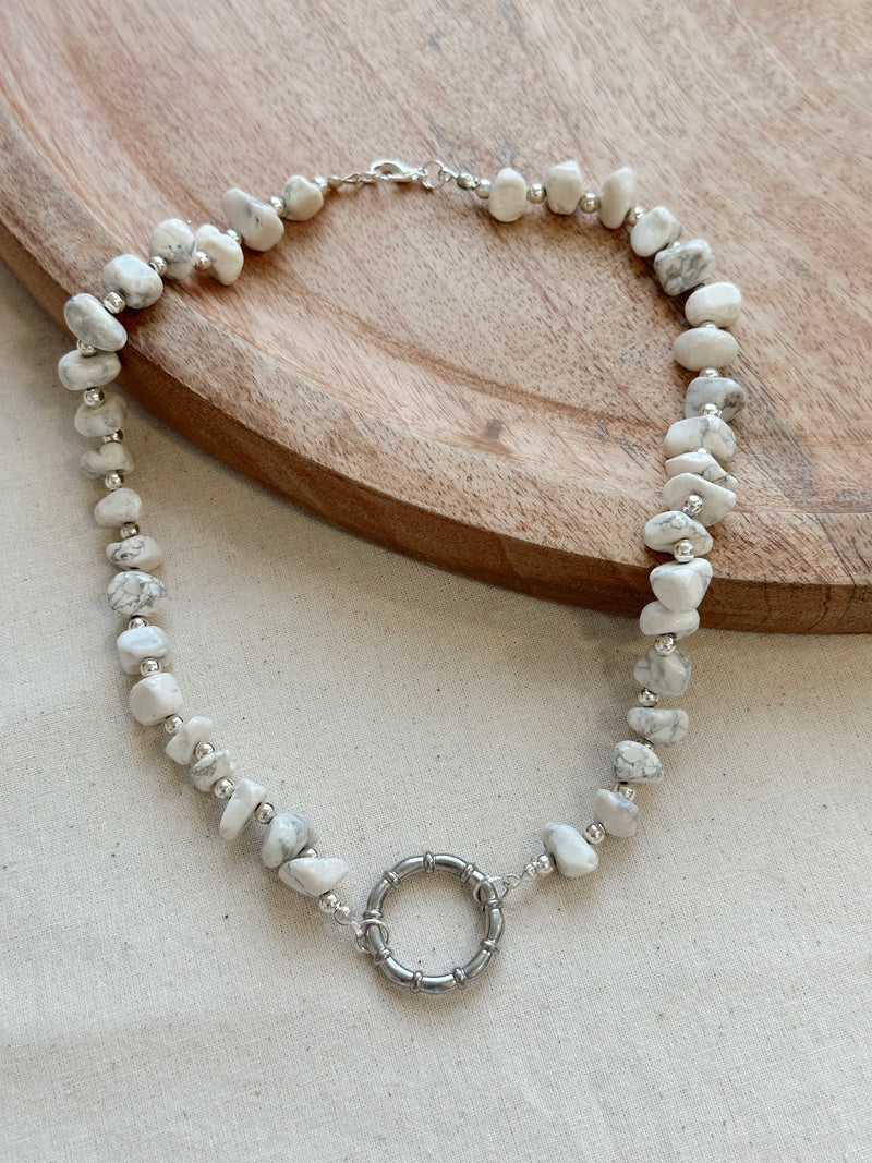 Collar Piedras Blanco