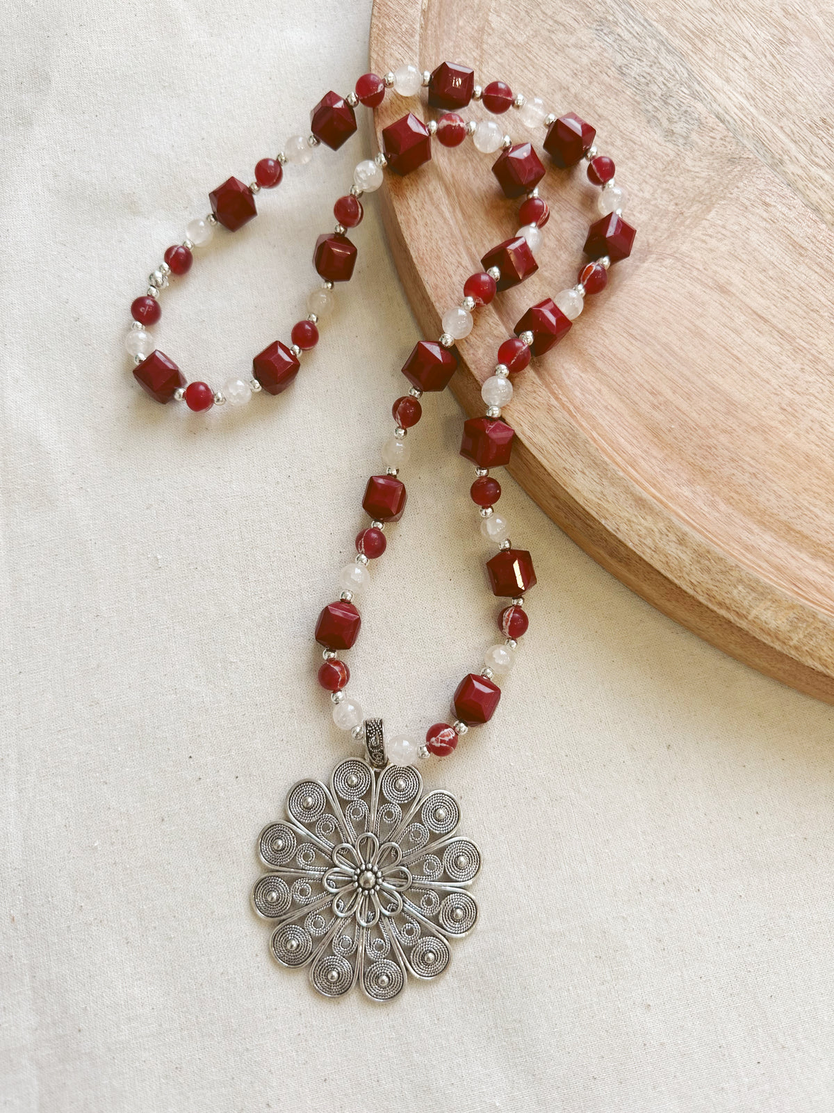 Collar Rojo Plateado