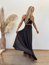 Falda Envolvente Plisada Negra