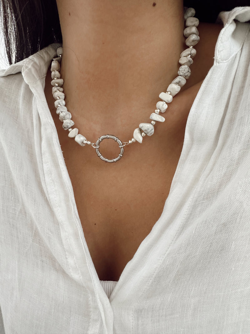 Collar Piedras Blanco
