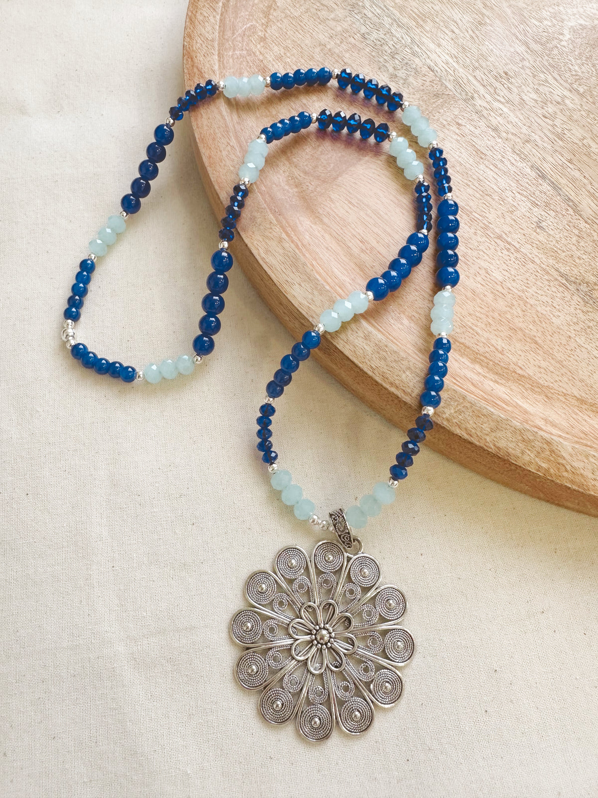 Collar Azul Plateado