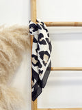 Pañuelo Print Crema Negro