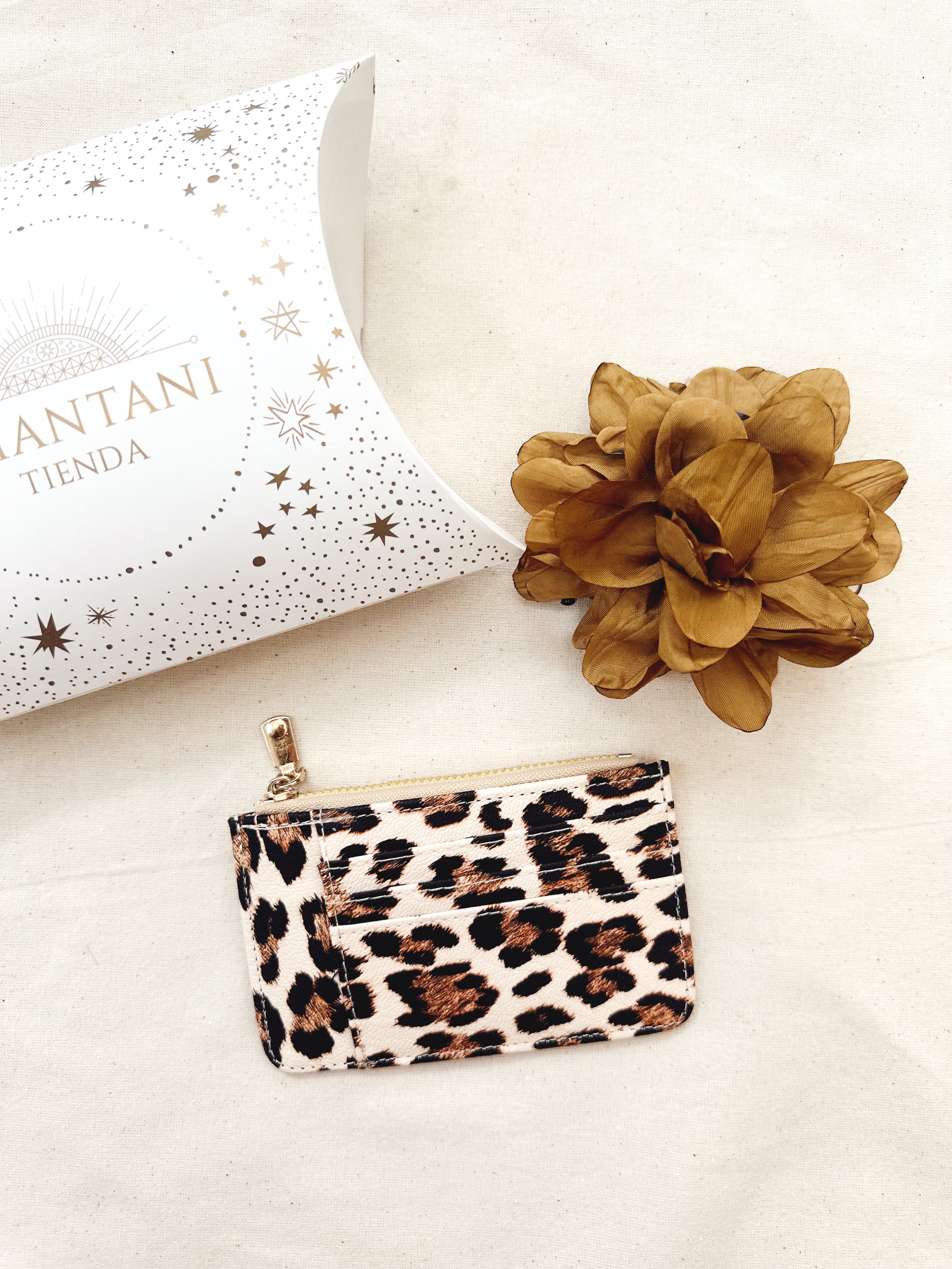 Regalo Tarjetero + Pinche 106