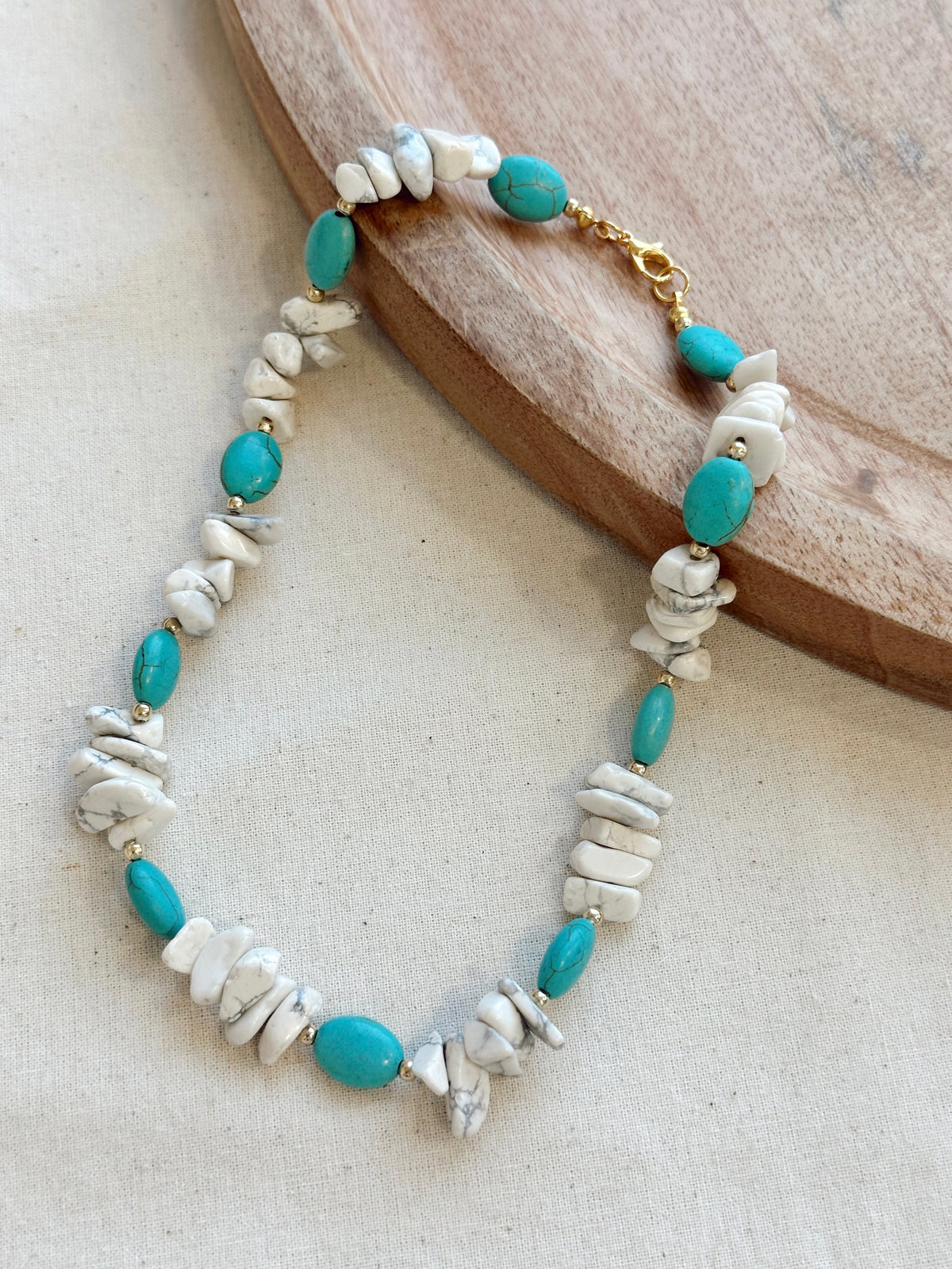 Collar Blanco Turquesa
