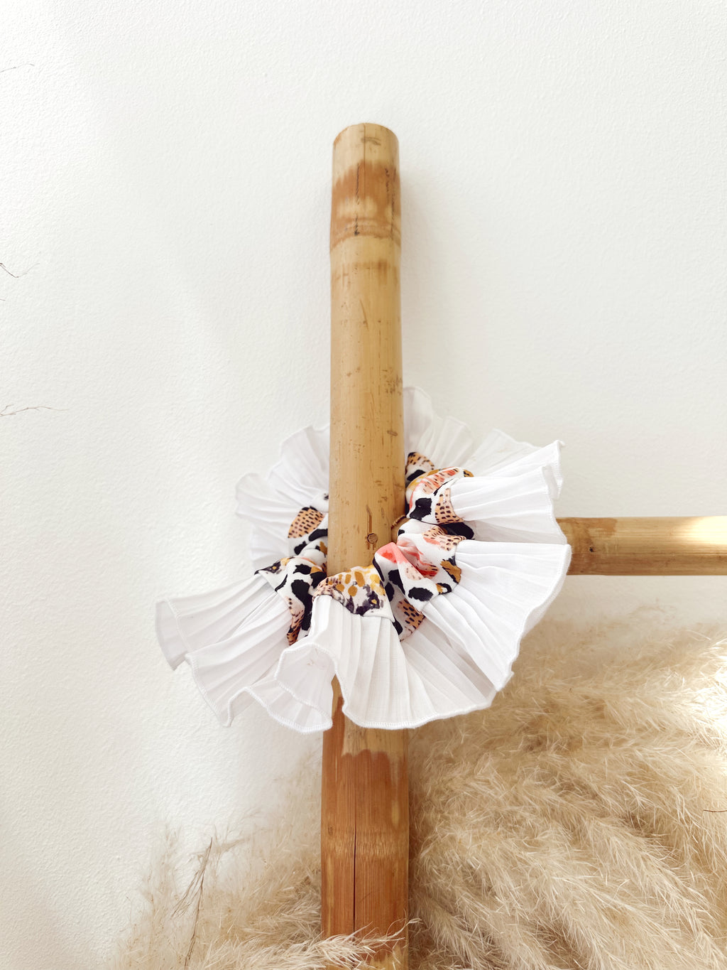 Colet Vuelo Blanco Print