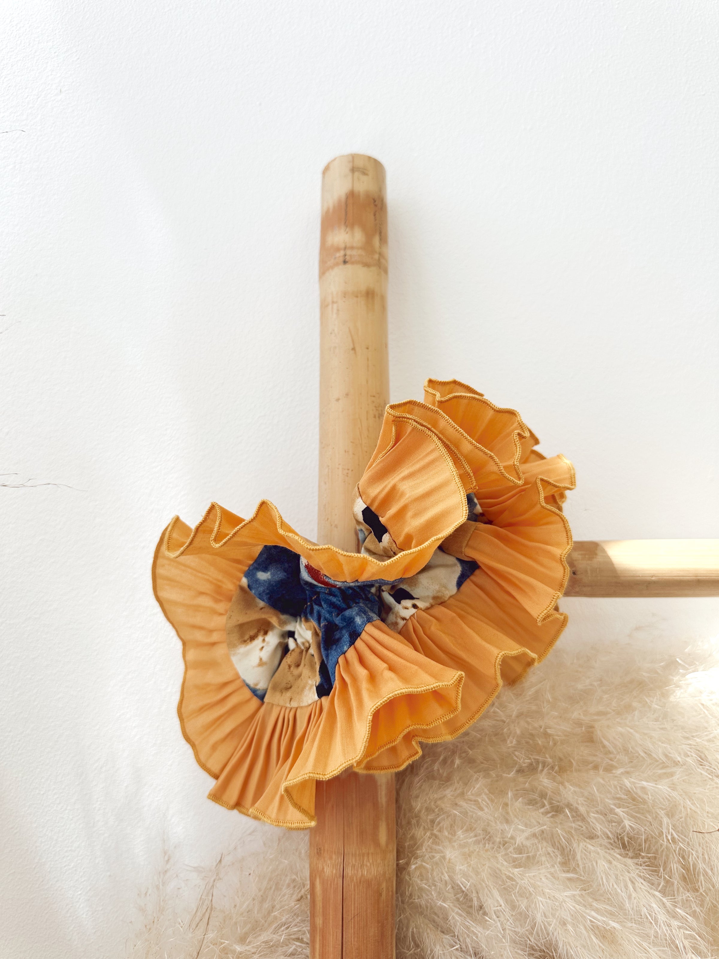 Colet Doble Vuelo Mostaza Azul