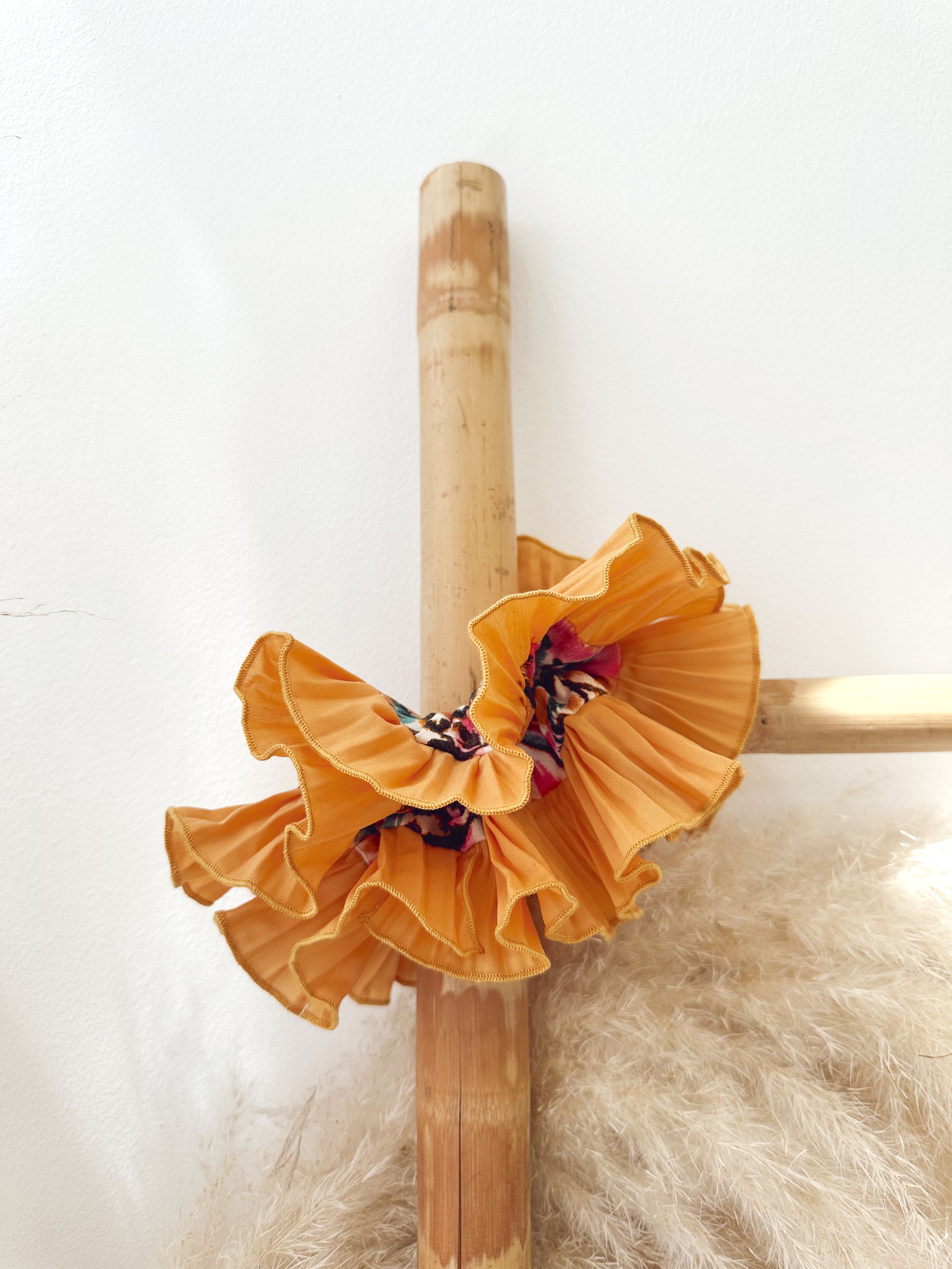 Colet Doble Vuelo Mostaza Fucsia