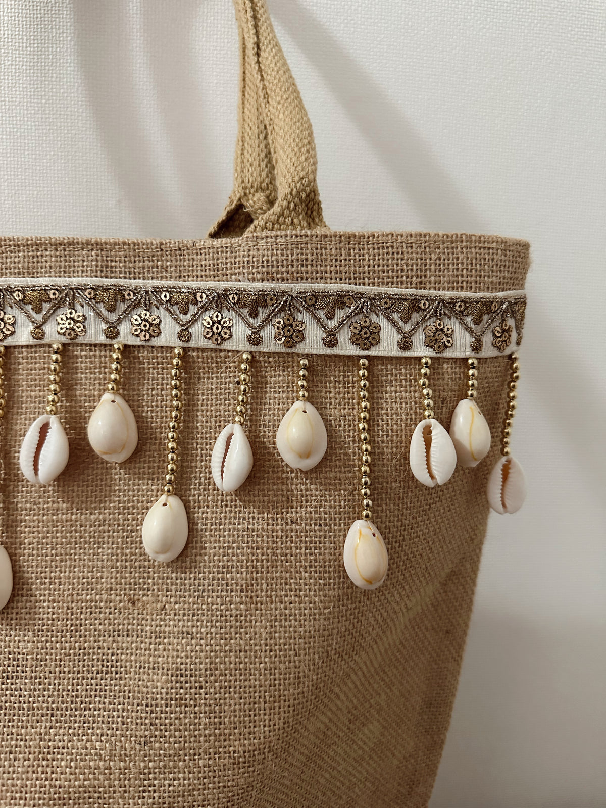 Bolso Conchitas Dorado