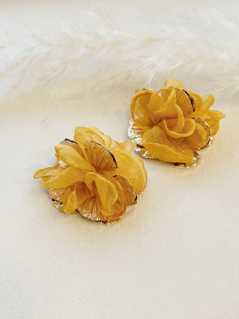 Aros Flor Pétalos Mostaza