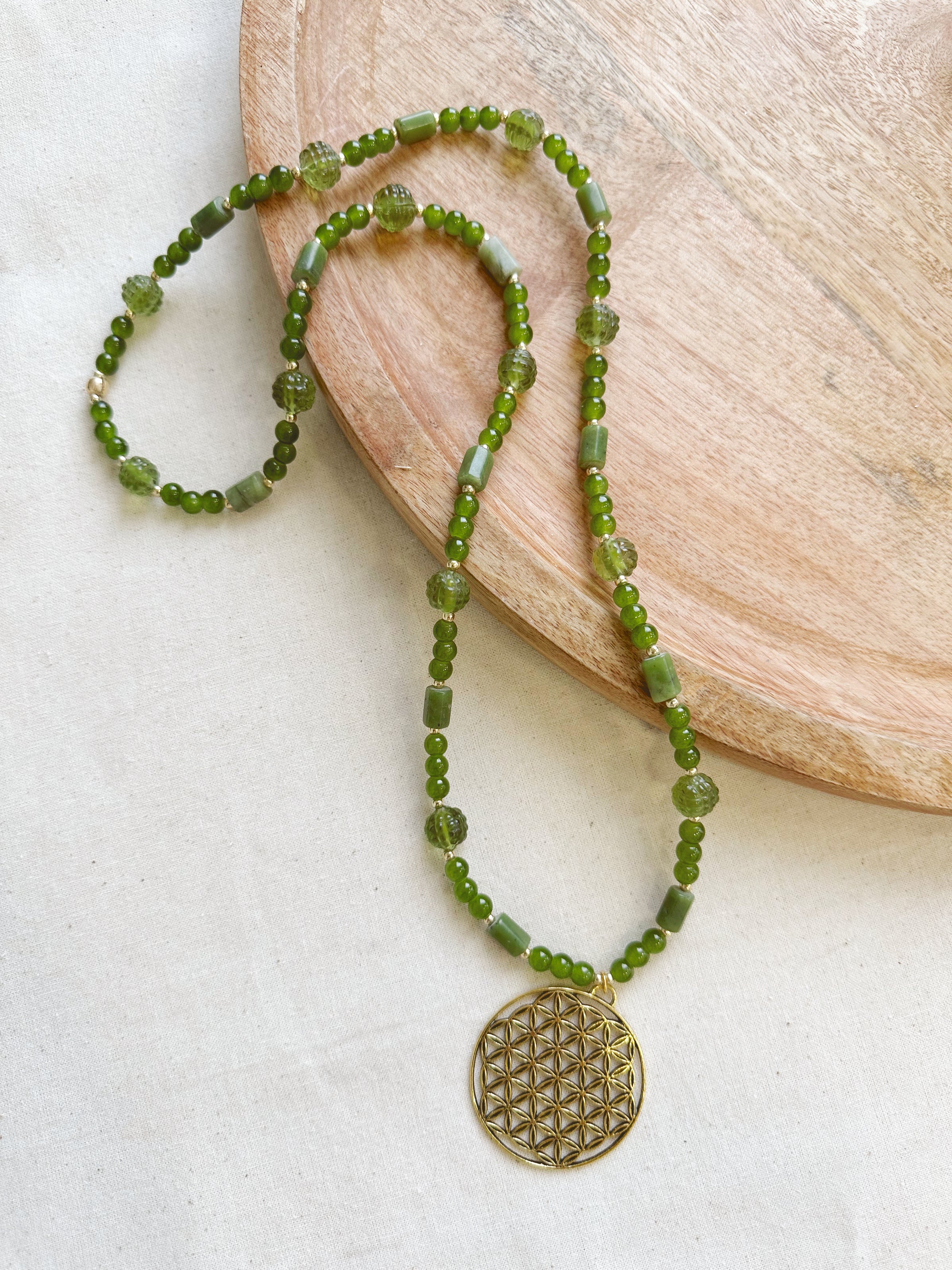 Collar Verde Dorado