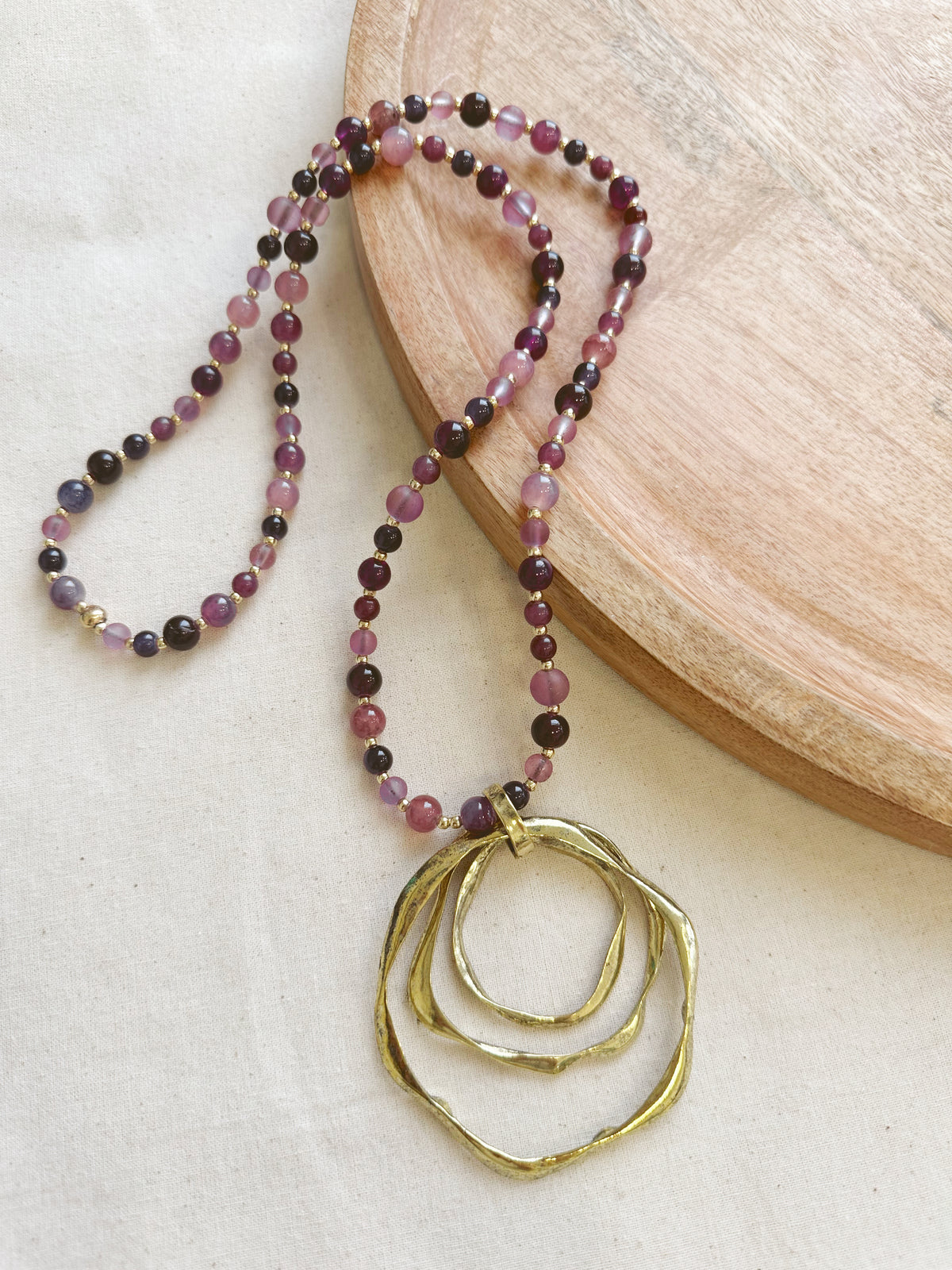 Collar Morado dorado