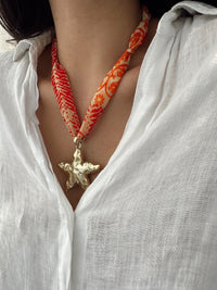 Collar Tela Naranjo Estrella