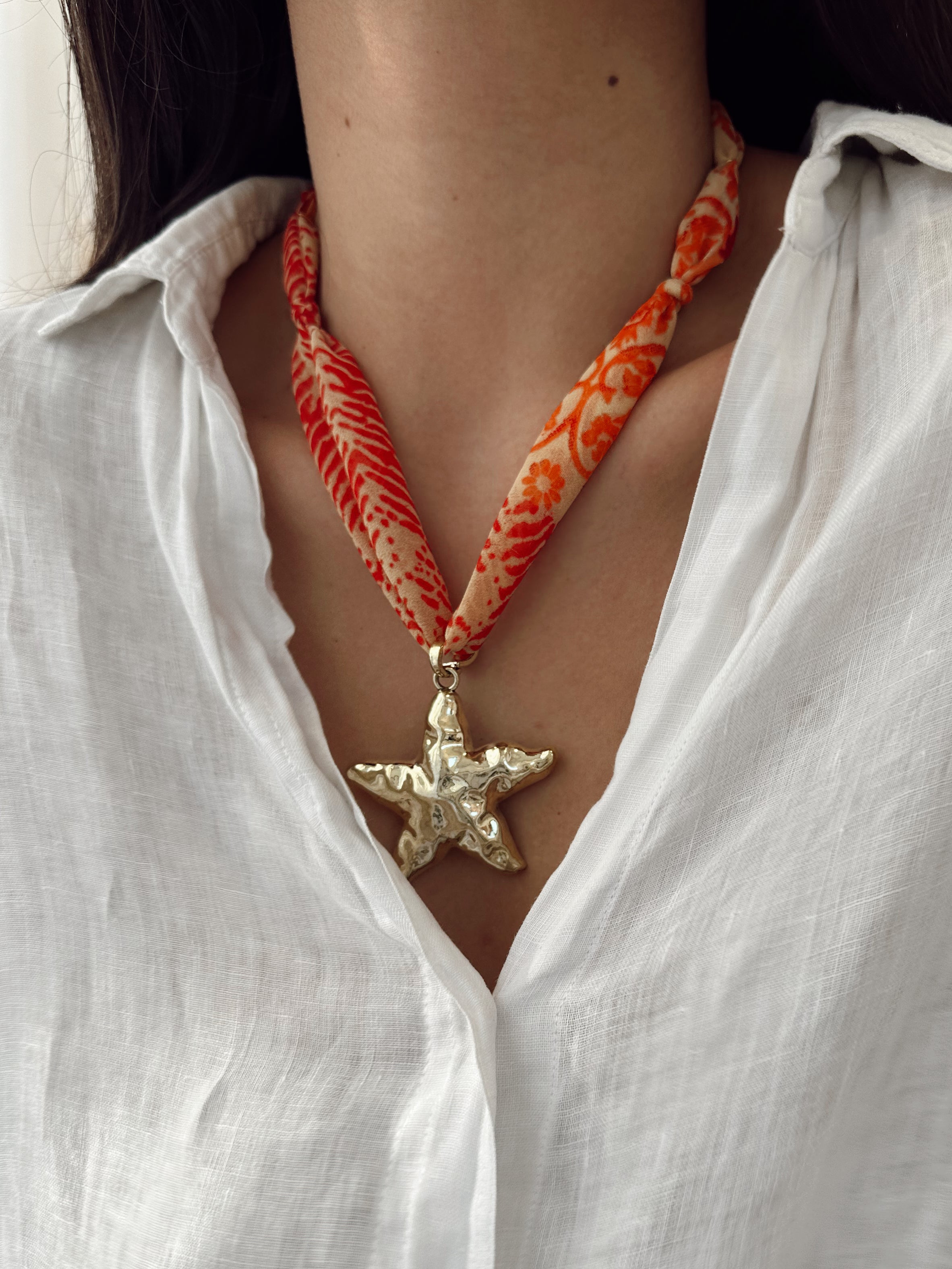 Collar Tela Naranjo Estrella