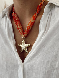 Collar Tela Naranjo Estrella