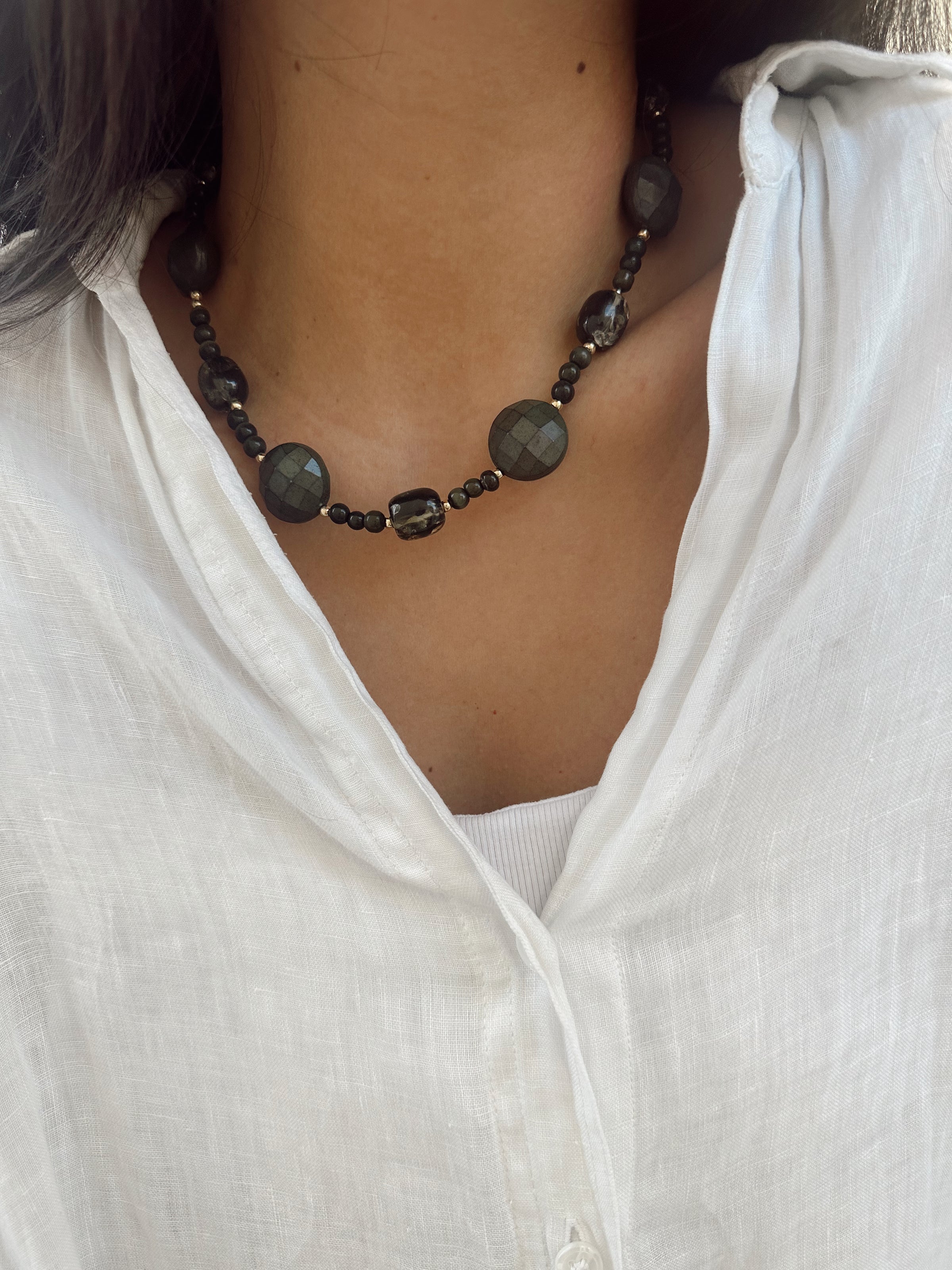Collar Verde Oscuro