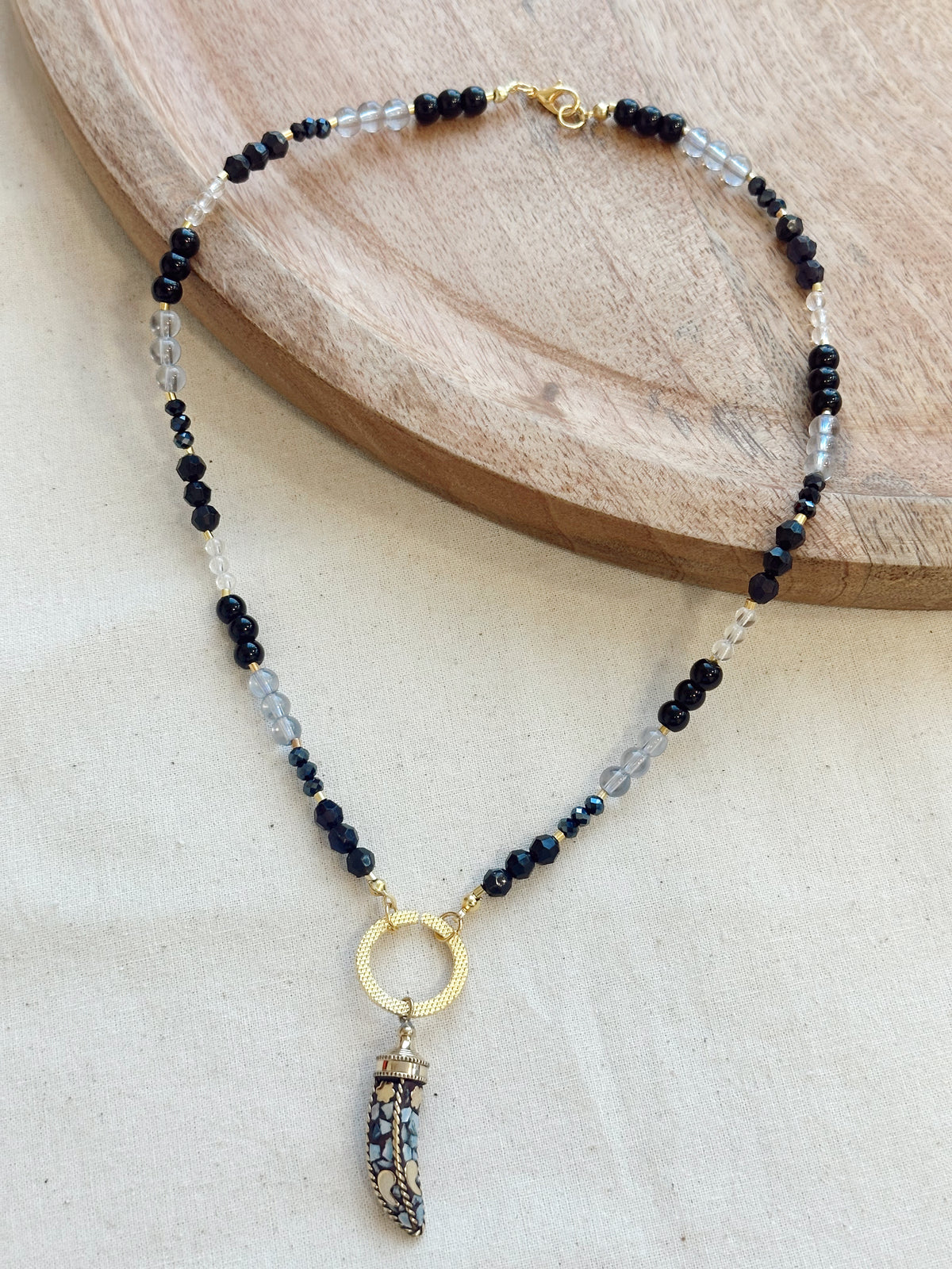 Collar Negro Cacho
