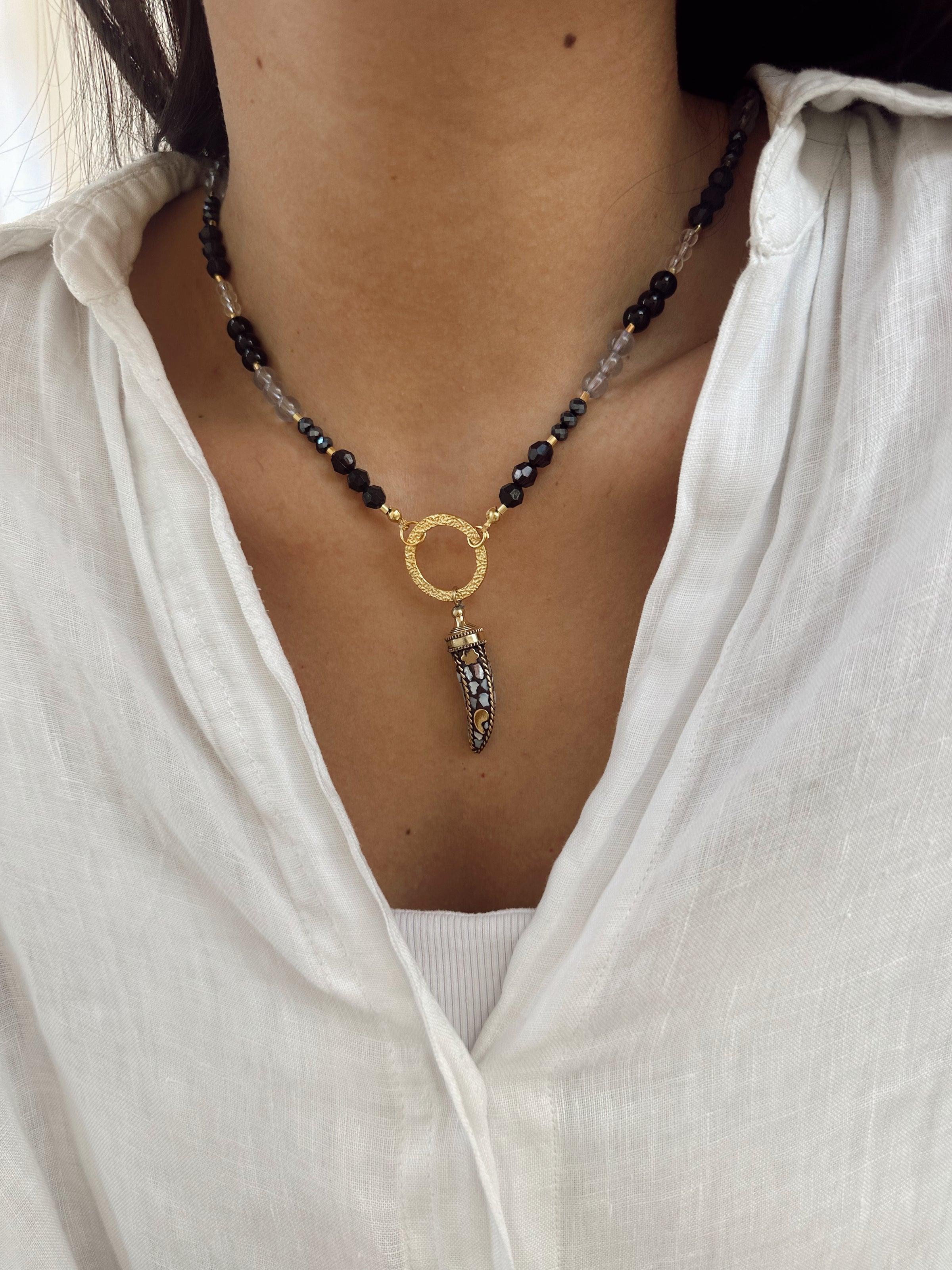 Collar Negro Cacho