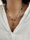 Collar Gris Cacho