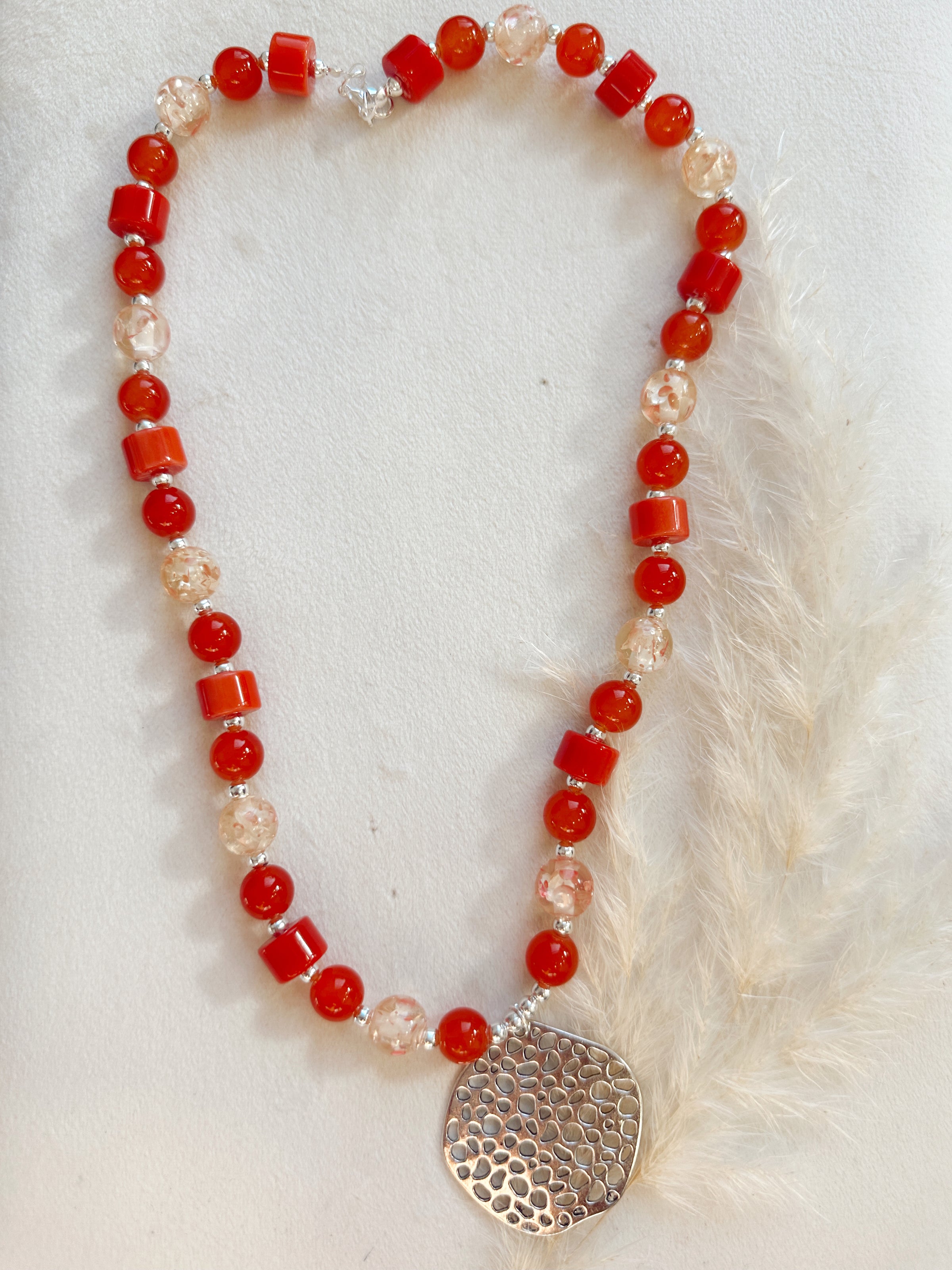 Collar Naranja Plateado