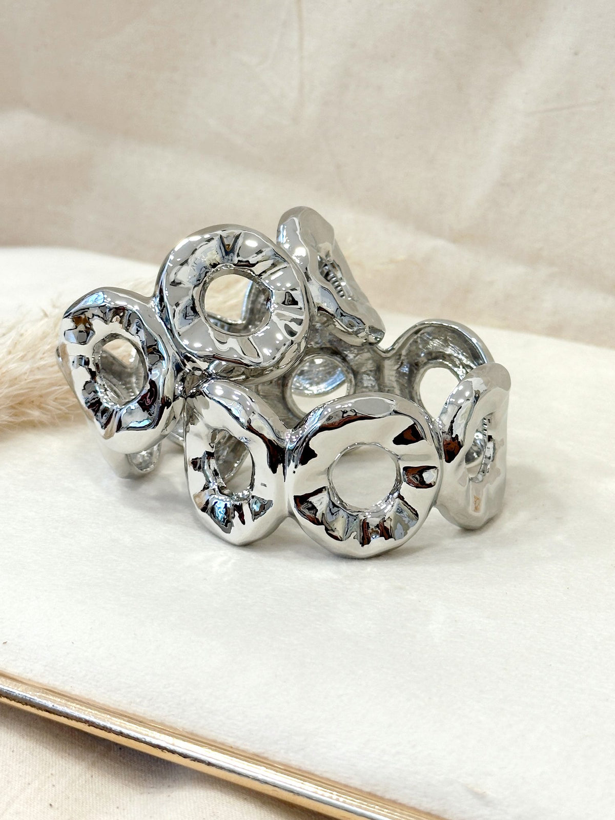 Pulsera Circulos plateada