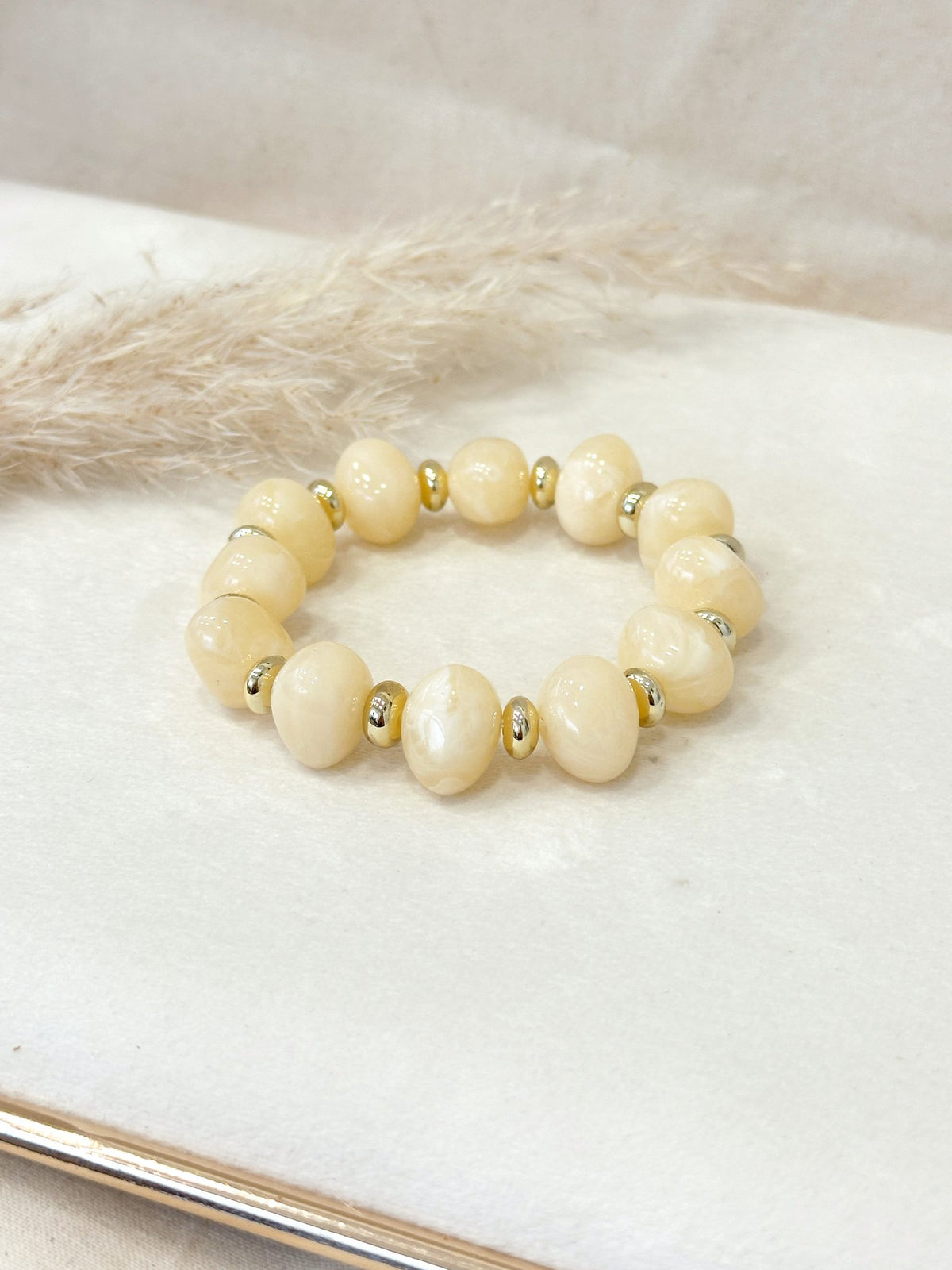 Pulsera elasticada Beige Dorada