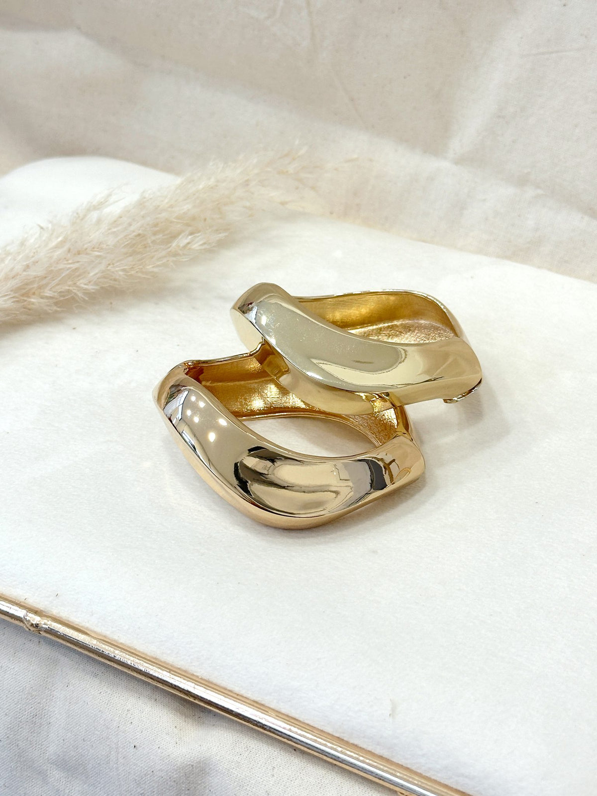 Pulsera ola dorada