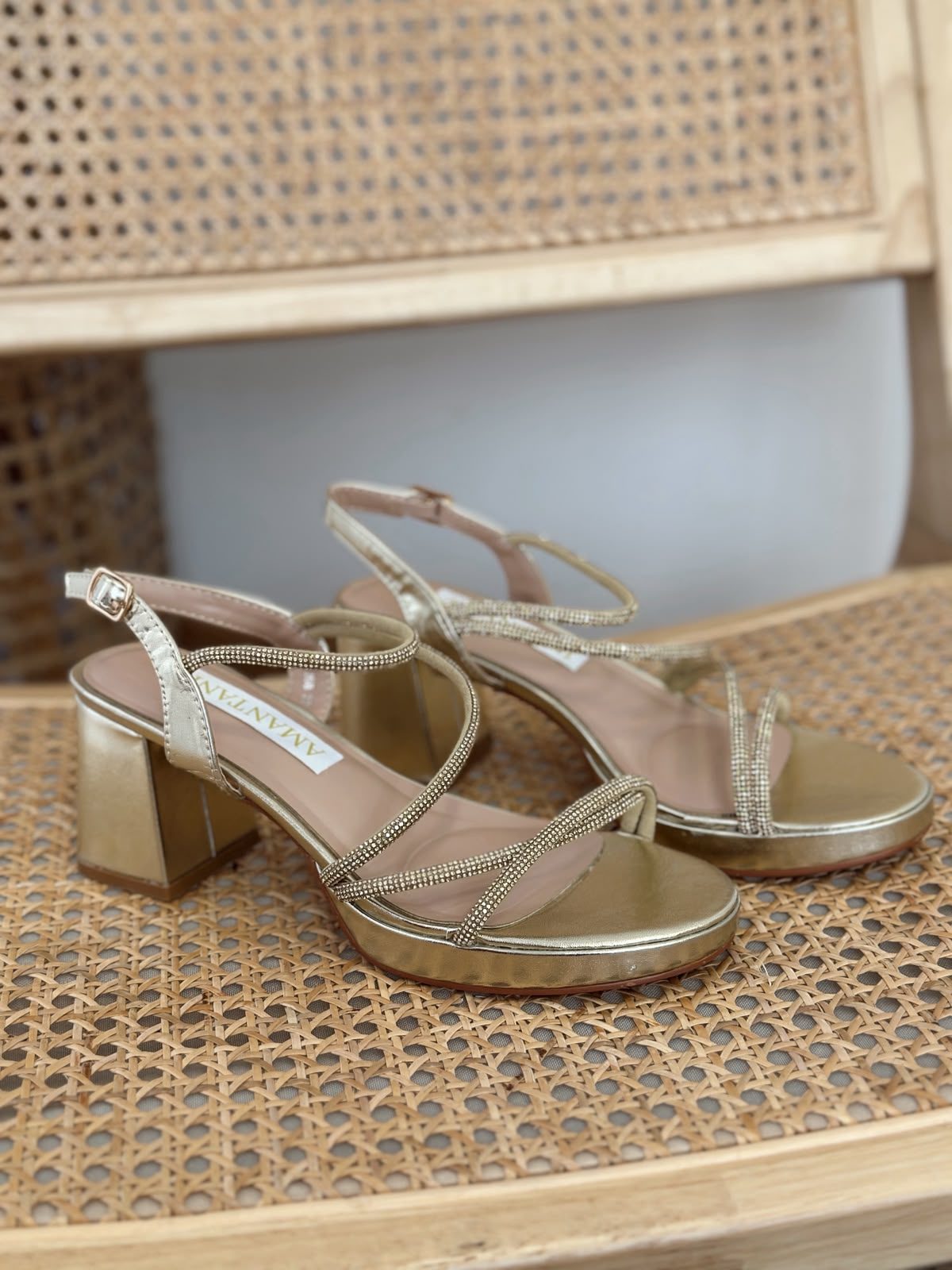 Zapato Fiesta Dorado