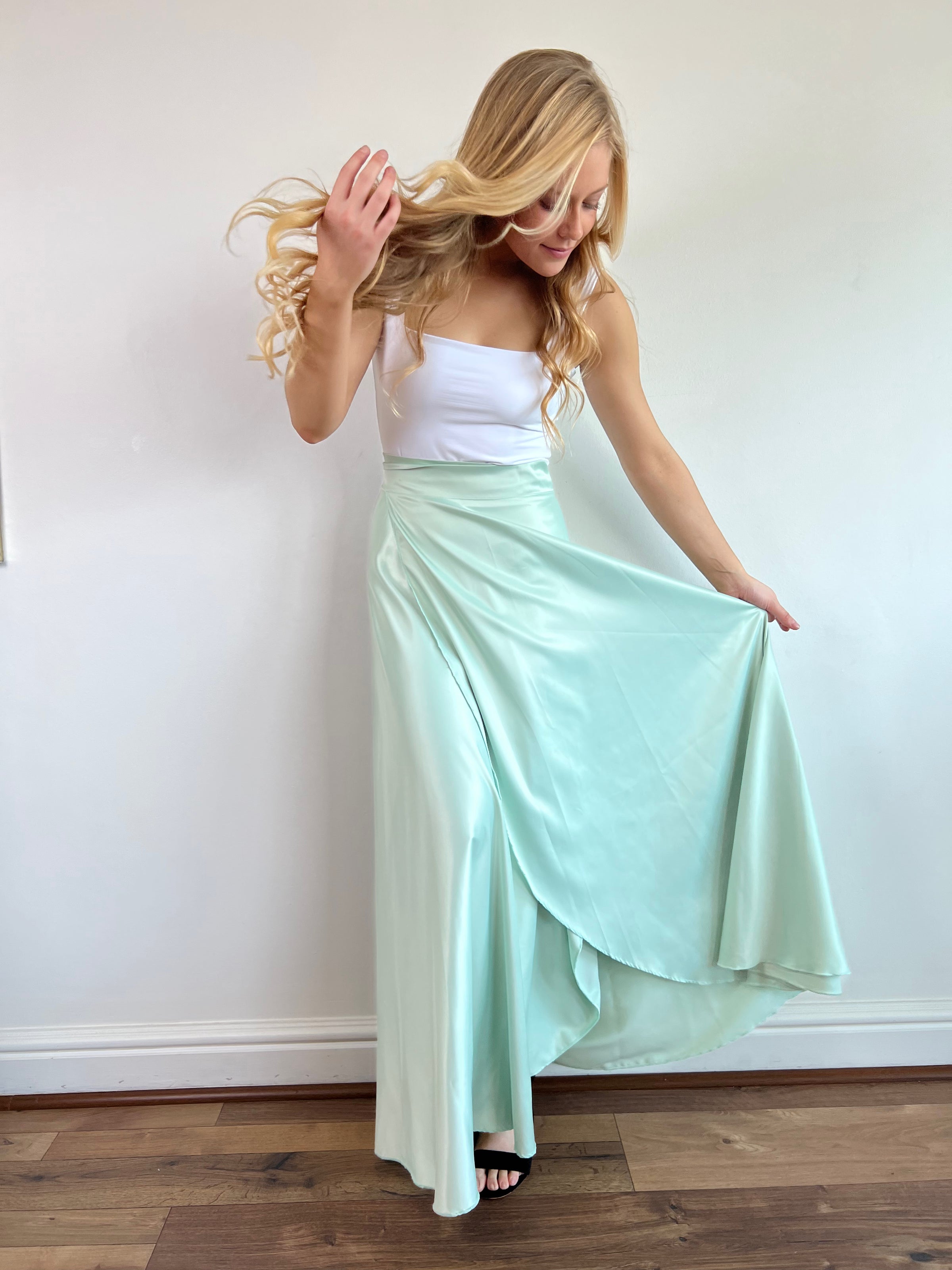 Falda Envolvente Satin Verde Pastel